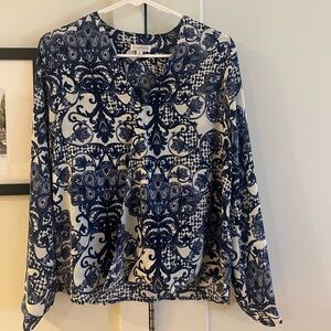 Charming Charlie Greek/Venetian Blue and White Graphic Long Sleeve Blouse